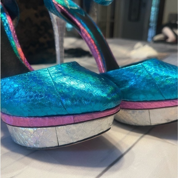 Brian Atwood Fontenay Hologram Snake Embossed Platform Pump sz 7.5 Brand New 🔥 - Picture 7 of 12